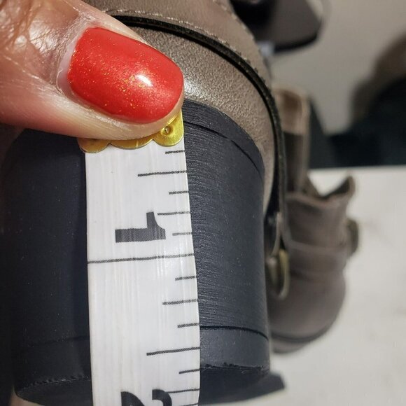 GC Shoes Womens Elisa Taupe Western Almond Toe Booties Ankle Boots Size 6.5 - Picture 7 of 8